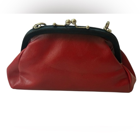 Red Leather Rockabilly Punk Retro Doctor-Style Chain Accent Handbag - Picture 2 of 13